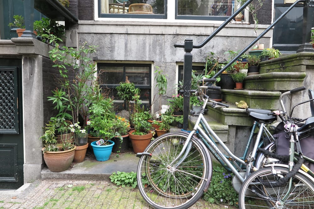 Amsterdam stairs - image 2 - student project