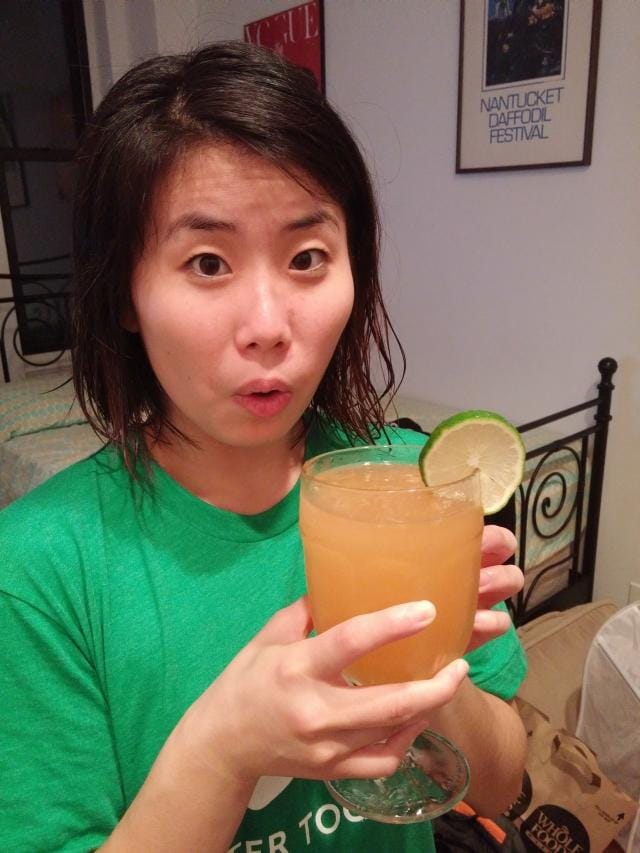 Pluot Bourbon Sour - image 1 - student project