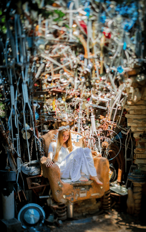 Queen of Junk - image 3 - student project