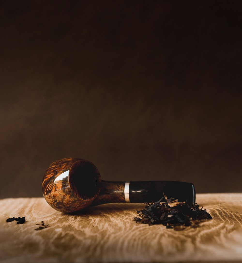 Whiskey & Pipe - image 1 - student project