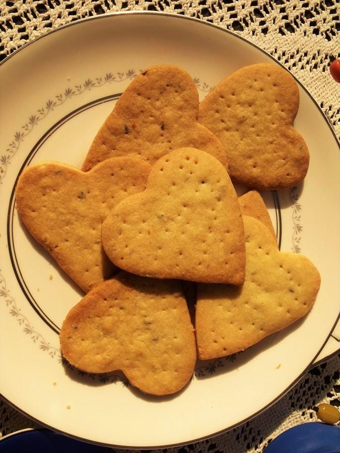 Lavender Shortbread cookies From My Norfolk Kitchen - image 1 - student project