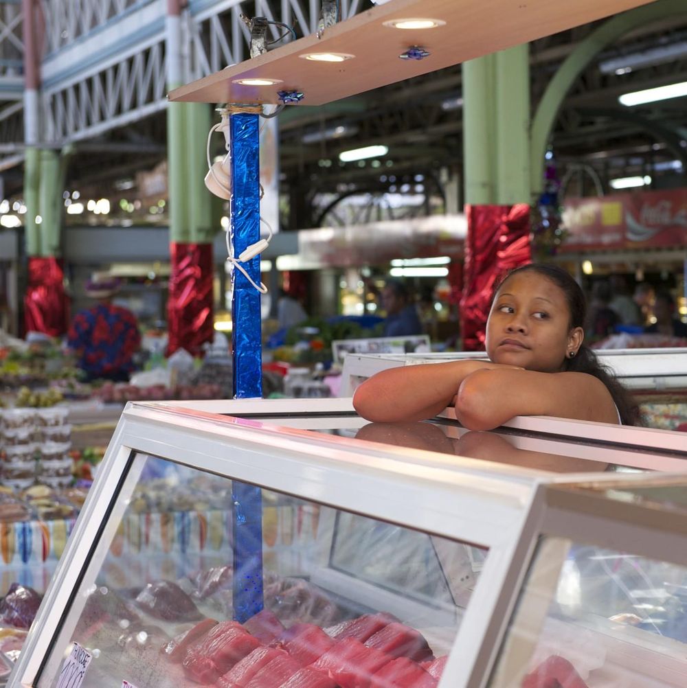 Socially Responsible Photography. Tahiti images - image 1 - student project