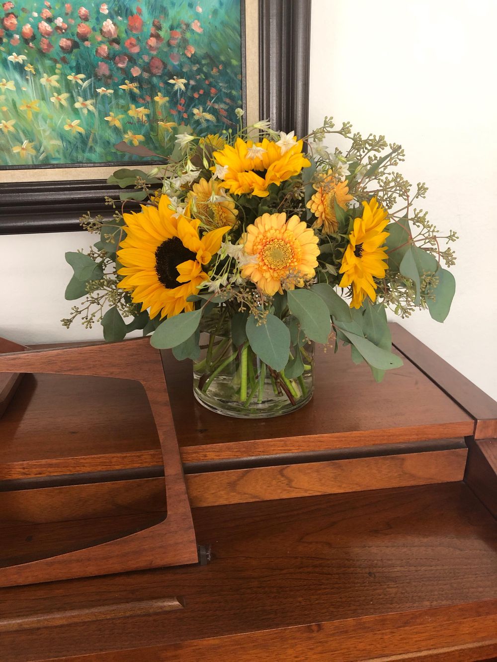 Summer floral arrangement - image 1 - student project