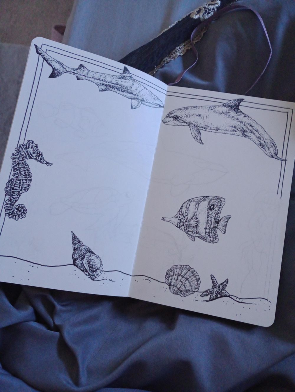 Teeny tiny seahorse - image 1 - student project