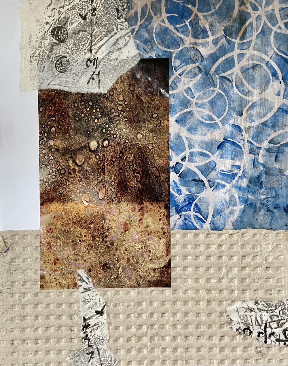 Mixed Media Large Pieces_Limited Colour Palette - image 12 - student project