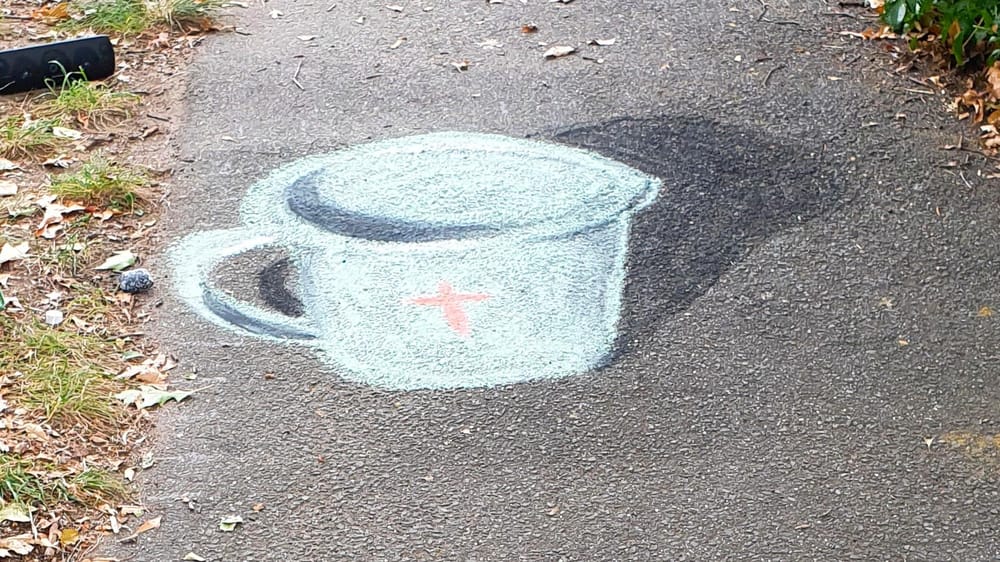 Anamorphic (sketchpad & street chalk) - image 3 - student project