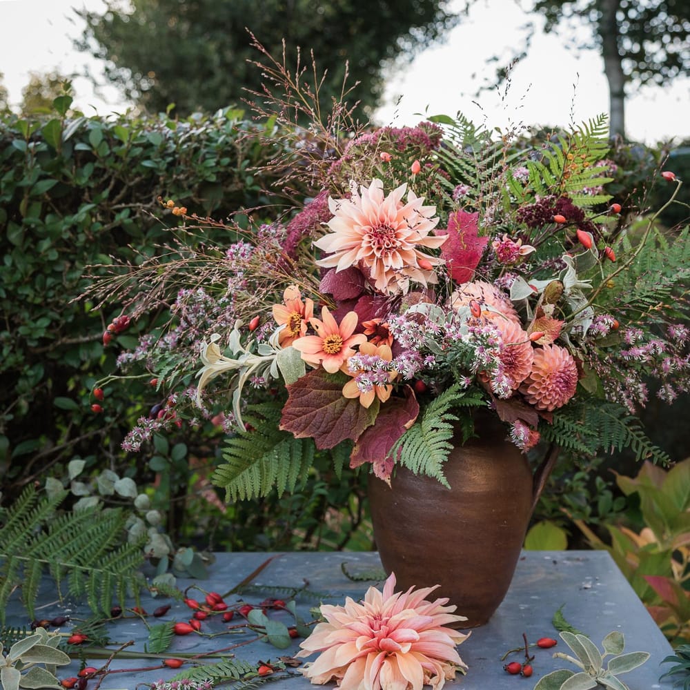 From Garden to Vase, celebrating my last Dahlias - image 1 - student project