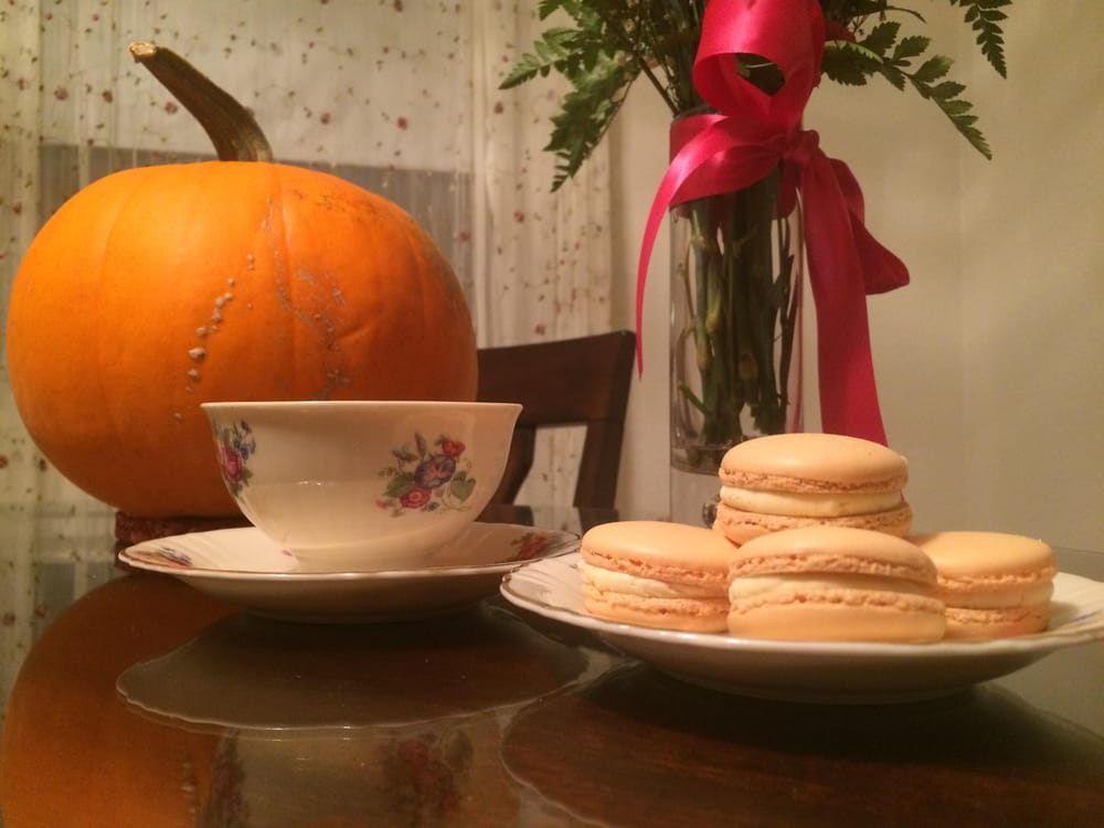 Macarons as gifts - image 6 - student project