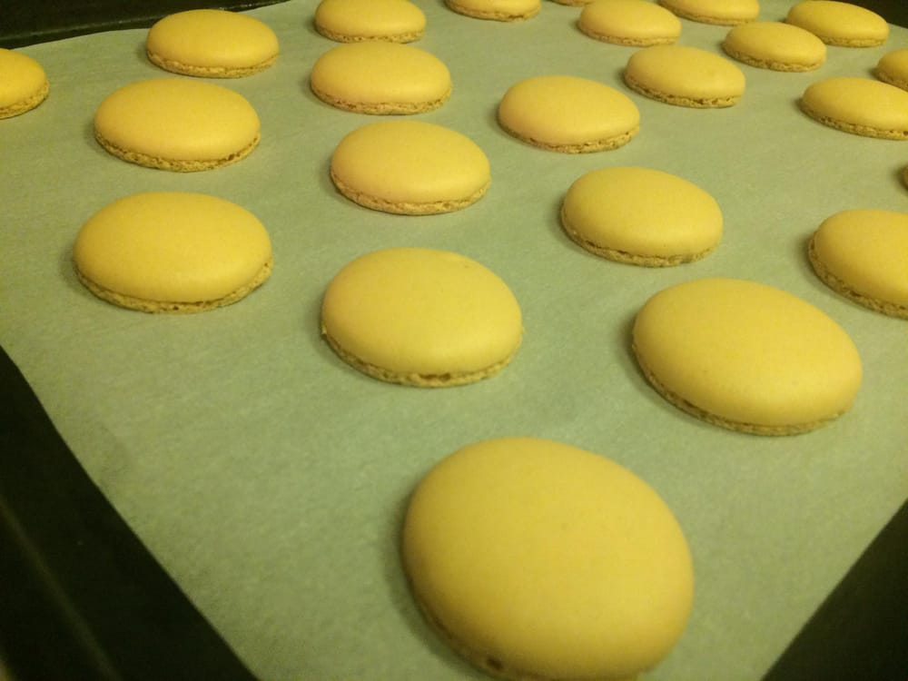 Macarons as gifts - image 2 - student project