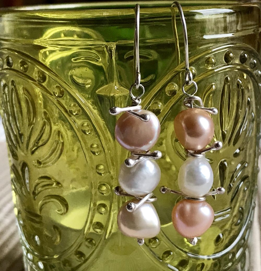 Pearl stacks with silver knots and green amethyst briolettes - image 2 - student project