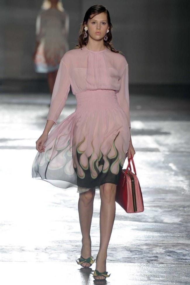 First Sketches: Dramatic Dressing - image 9 - student project