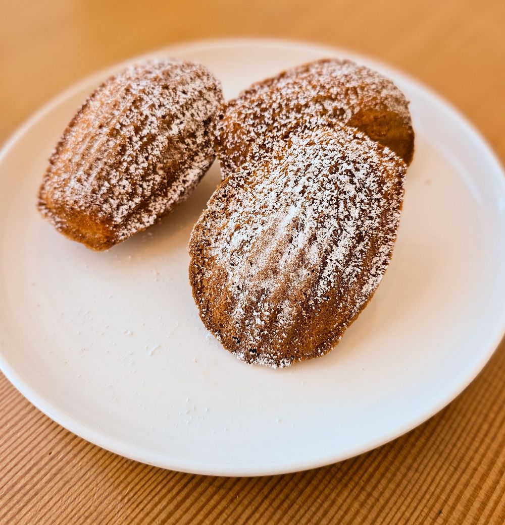 Madelines in the Bakery window - image 2 - student project