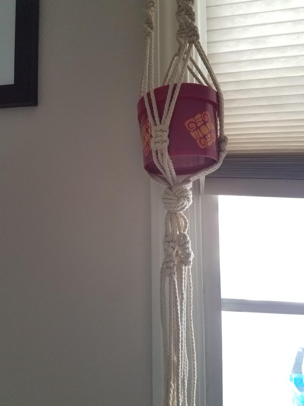 Simple macrame plant hanger - image 2 - student project