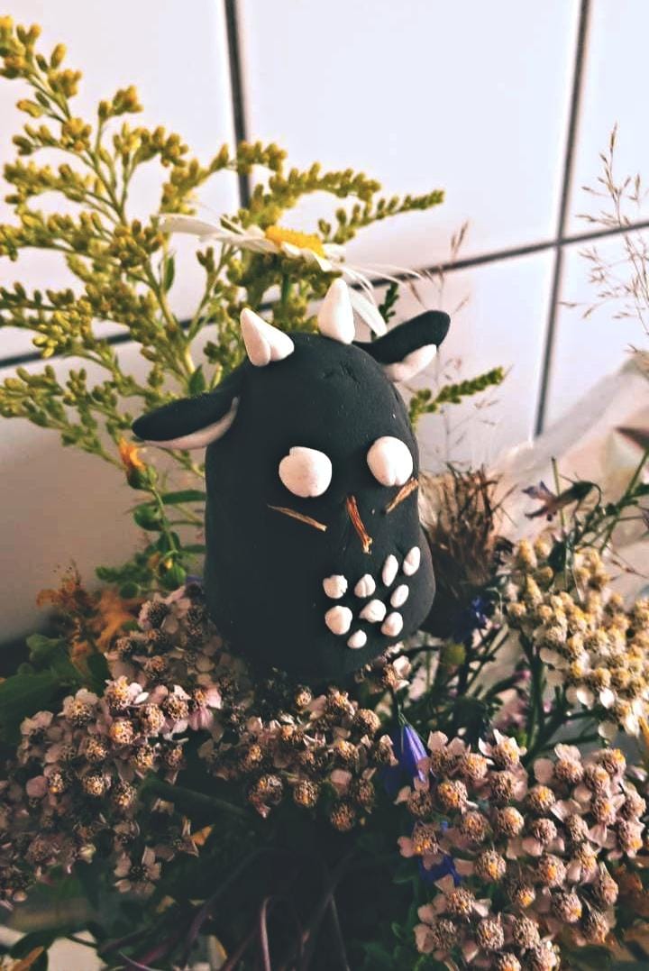 Monsters from modeling clay - image 1 - student project