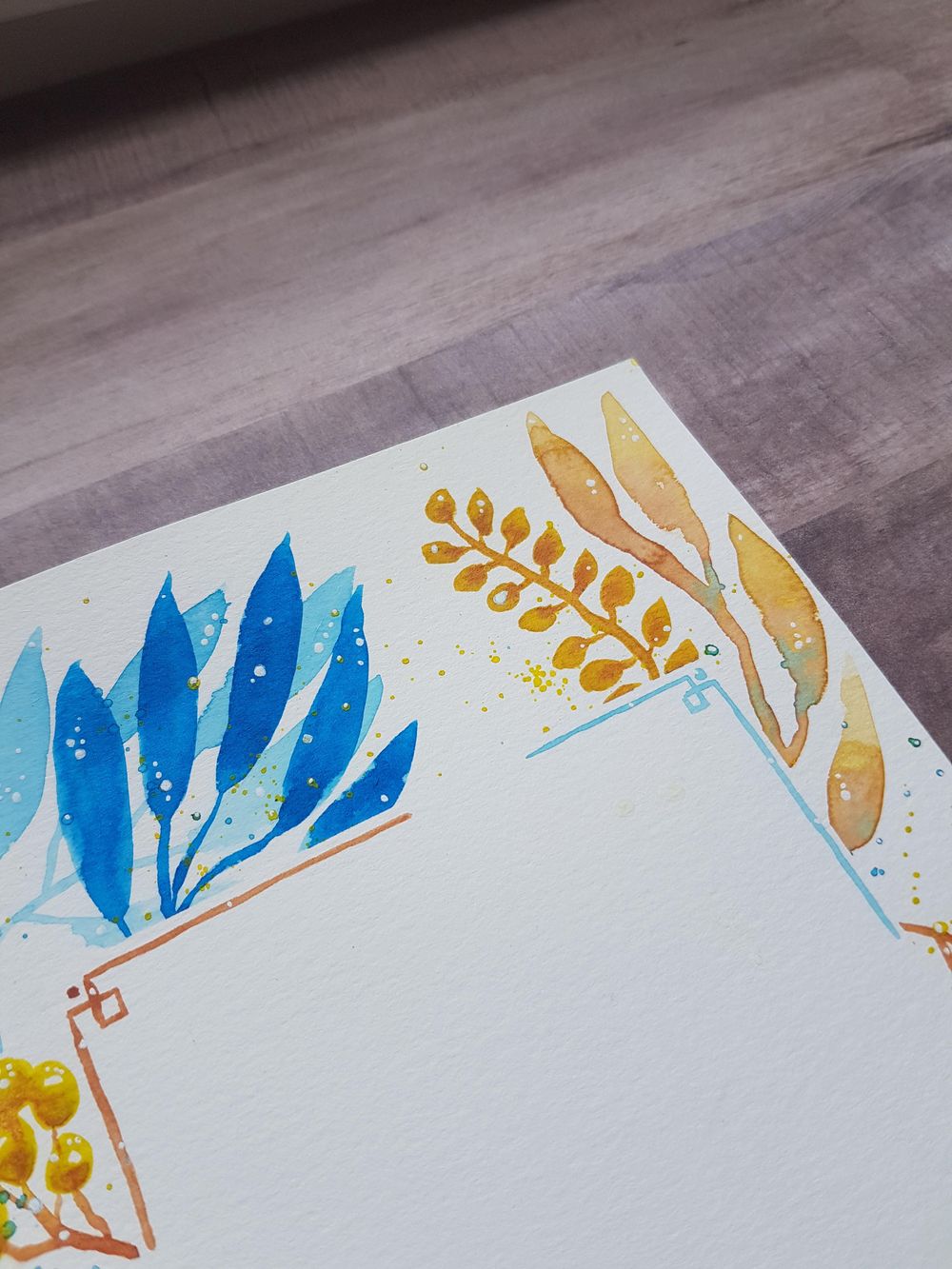 A blue and a natural tones frames - image 3 - student project