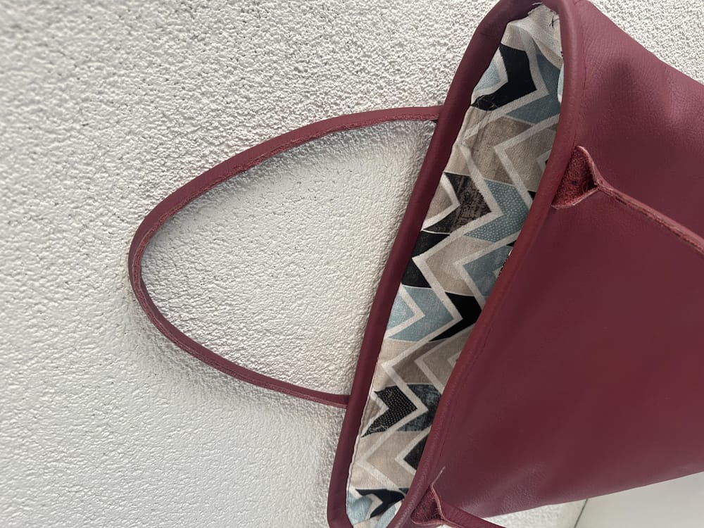 Nice tote - image 2 - student project