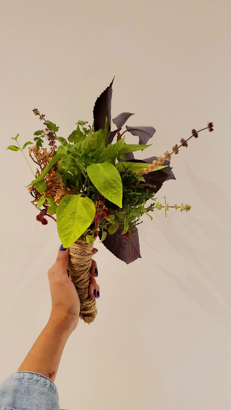 Walk around Bouquet - image 2 - student project