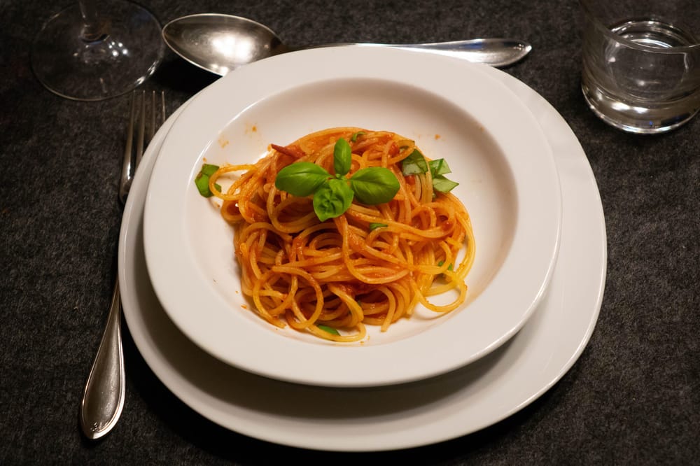 Making Pasta al Pomodoro for the first time - image 8 - student project
