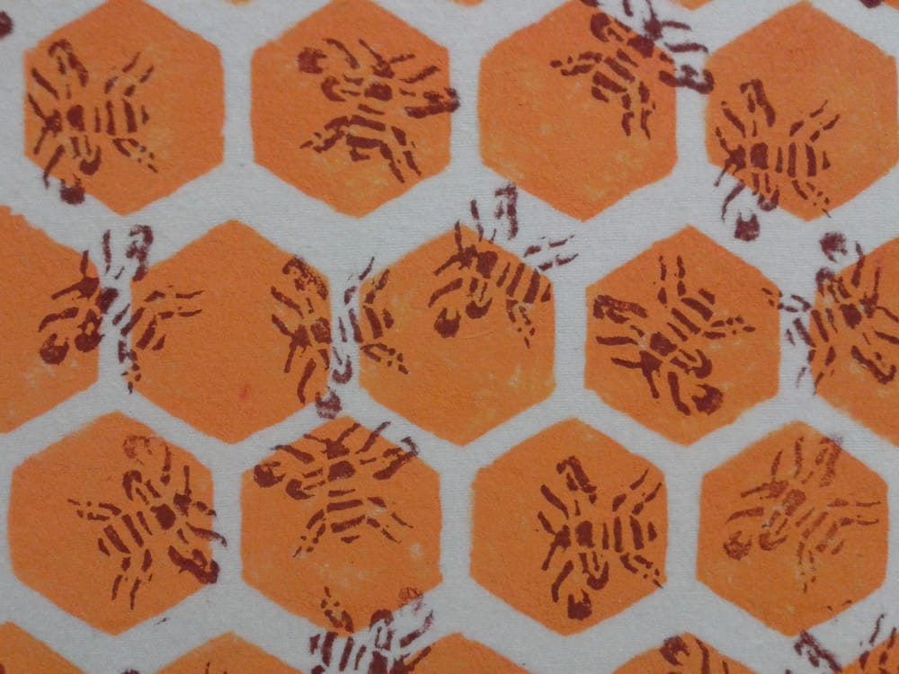 Bee yourself - image 6 - student project