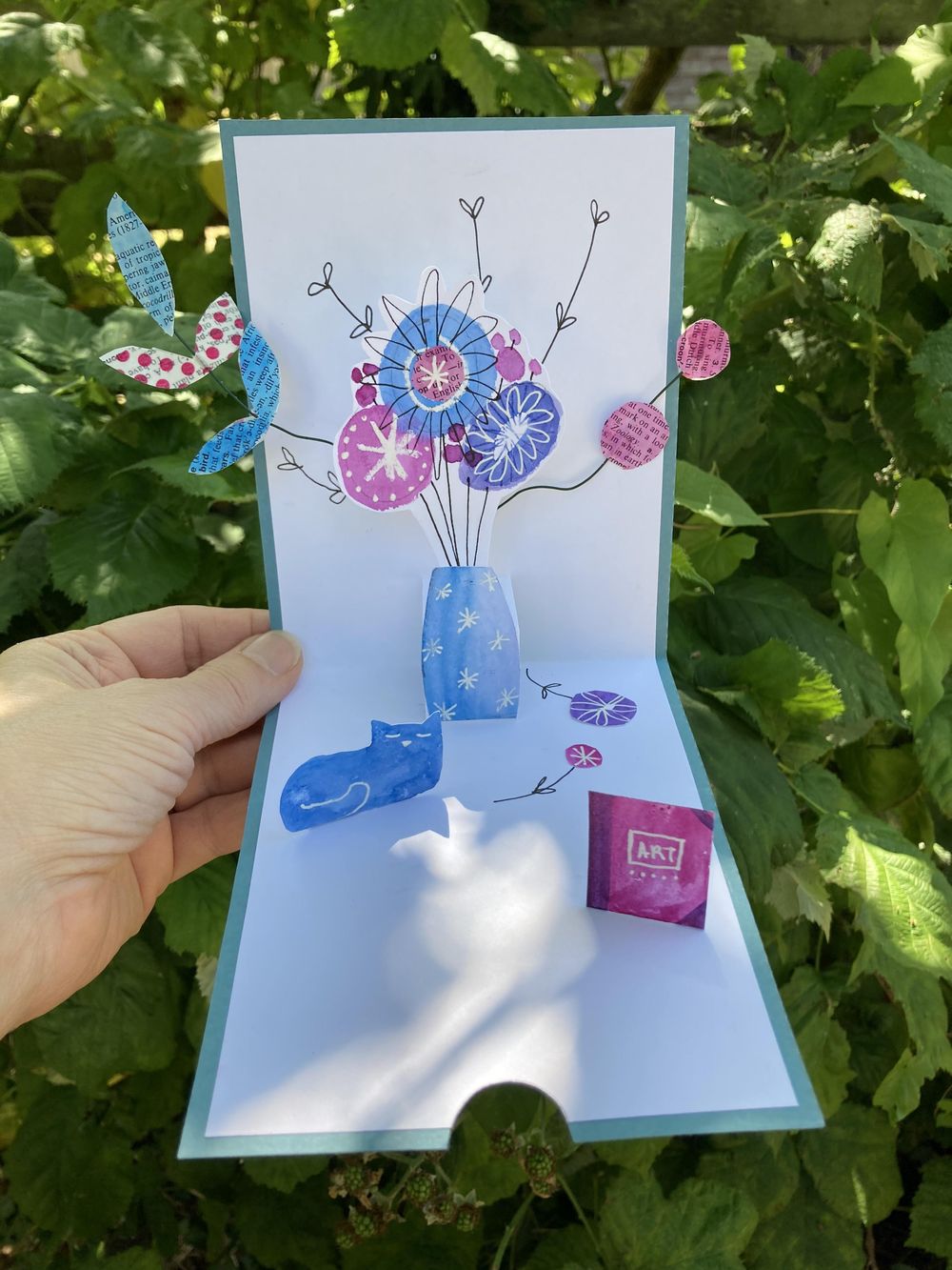 Watercolor pop-up bouquet - image 2 - student project