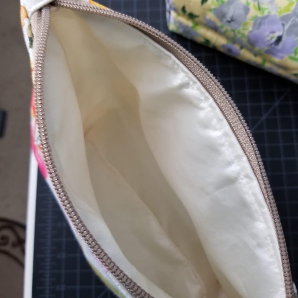Zipper Purse - image 6 - student project