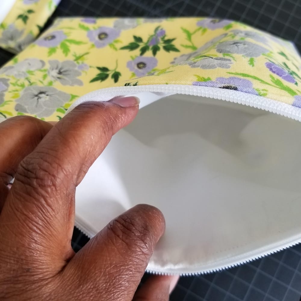 Zipper Purse - image 2 - student project