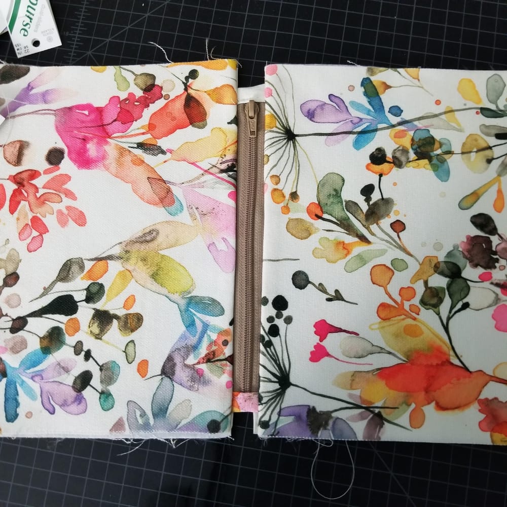 Zipper Purse - image 7 - student project