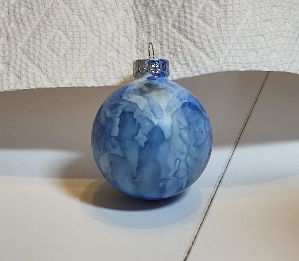 Alcohol Ink Plastic Wrap Technique - image 7 - student project