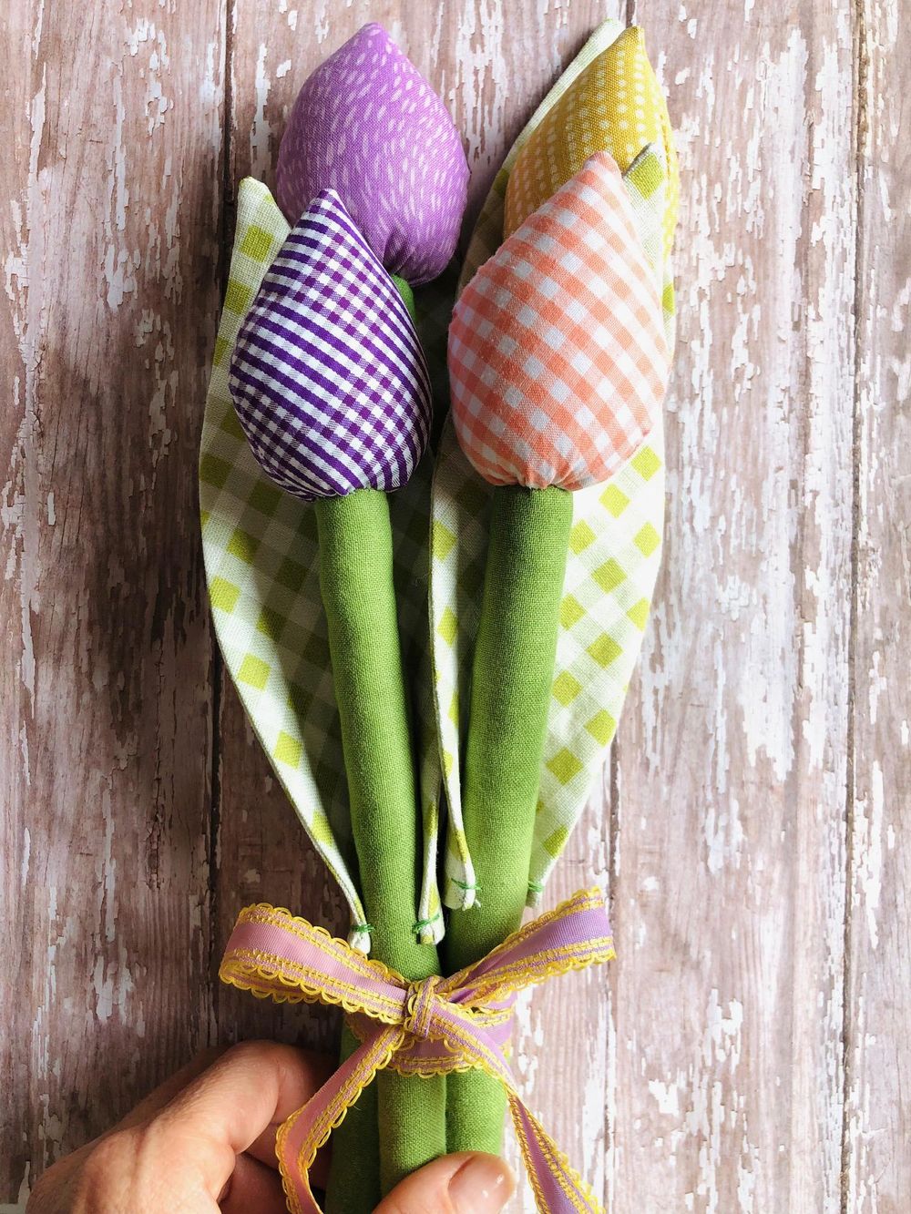 Different kind of Tulip Bouquets - image 3 - student project