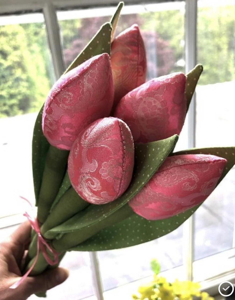 Different kind of Tulip Bouquets - image 5 - student project