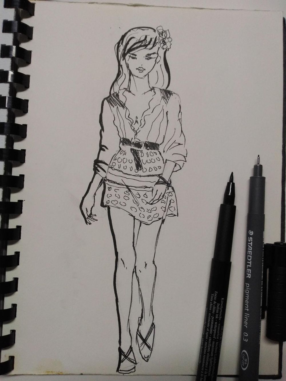 Fashion sketch rebound - image 4 - student project