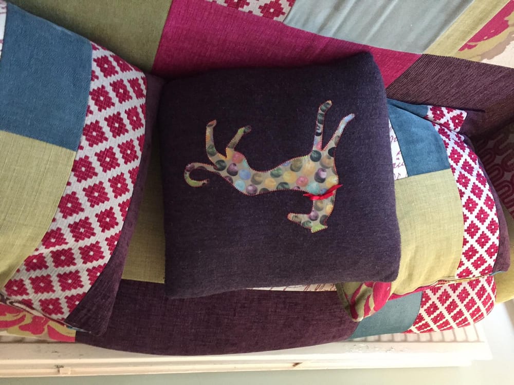 Hector cushion - image 1 - student project