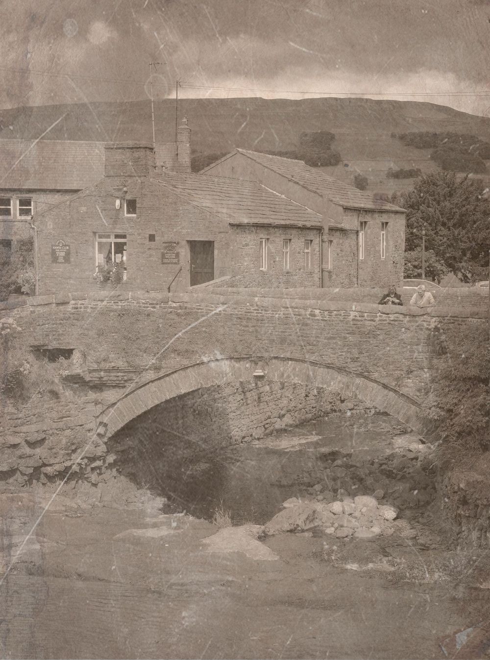 Photoshop: old photo effect - image 2 - student project