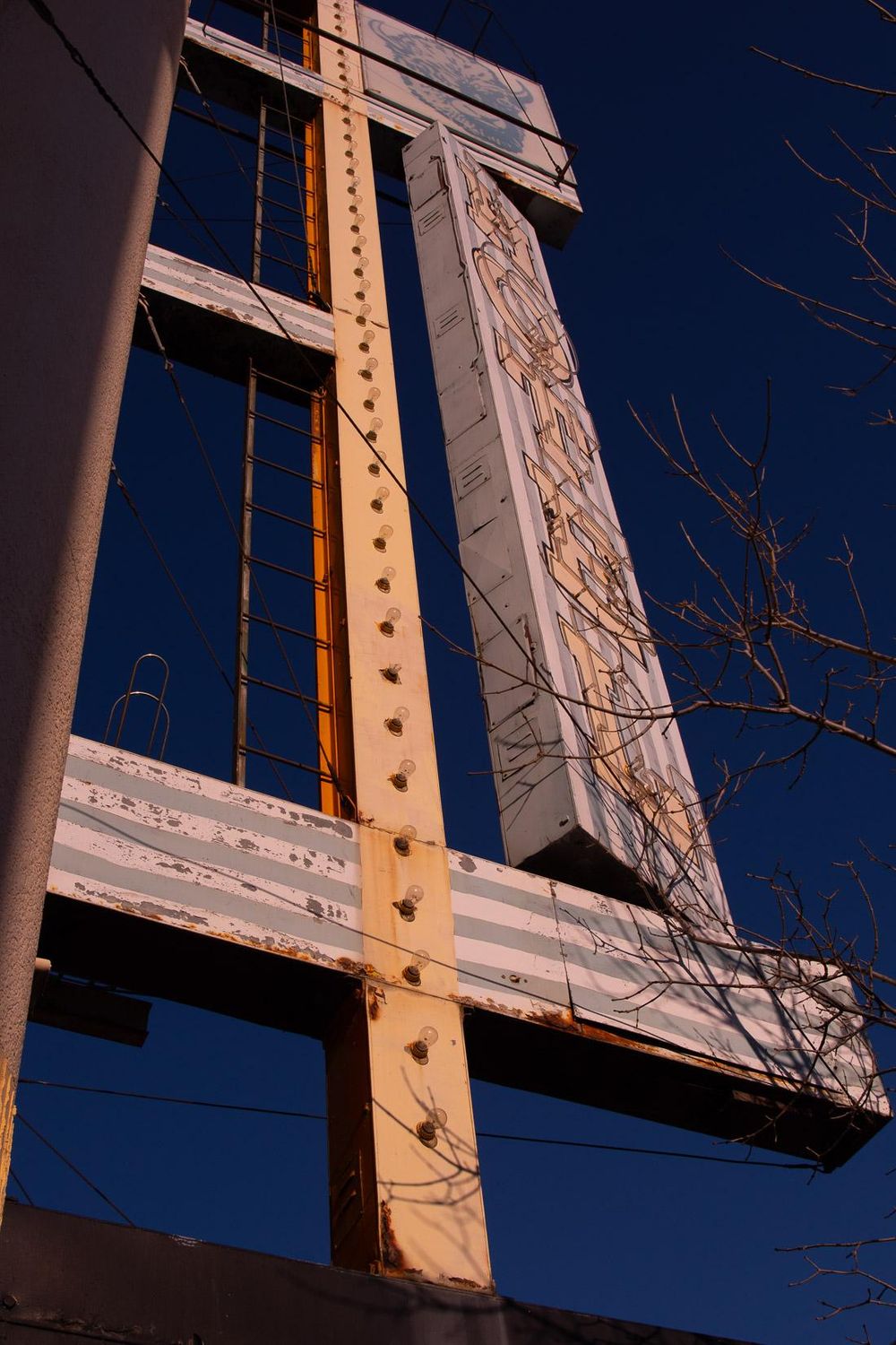 Moments with the Buffalo Hotel - image 2 - student project