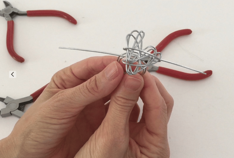 Crazy wire Sweetheart Ring - image 3 - student project