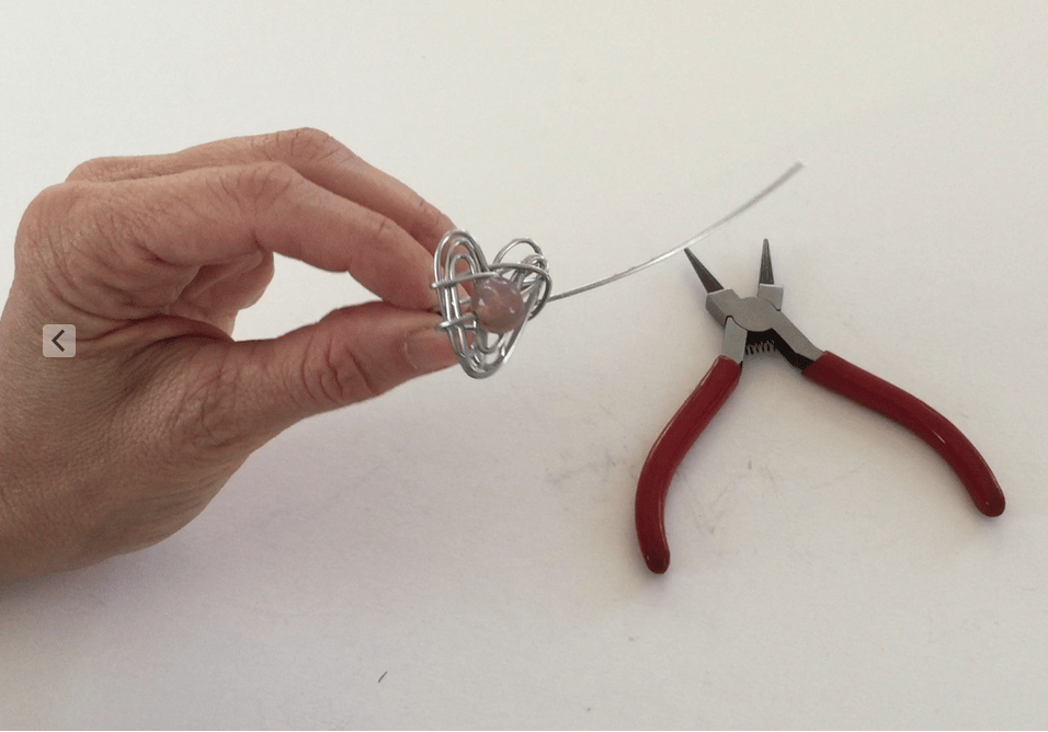 Crazy wire Sweetheart Ring - image 4 - student project