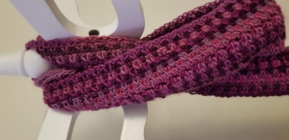 Chameleon Scarf - image 1 - student project