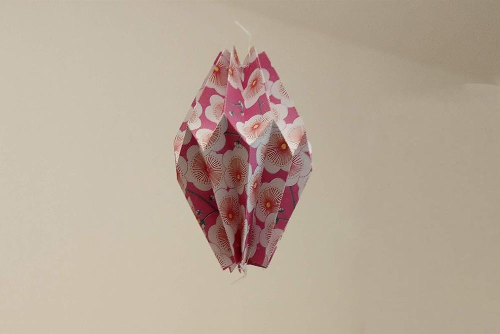 Paper ornaments - image 11 - student project