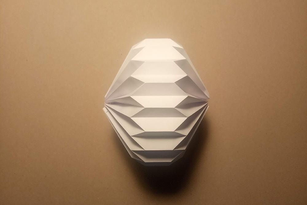 Paper ornaments - image 7 - student project