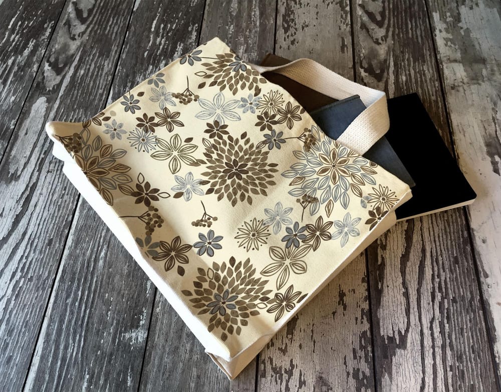 Floral tote - image 1 - student project