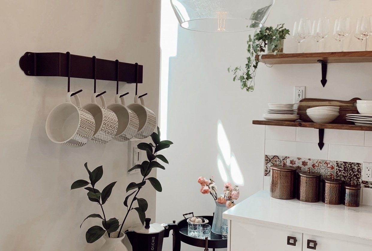 Sunny Modern Farmhouse Kitchen - student project