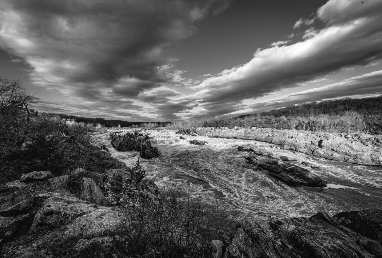 Black and White National Great Falls in Winter. Skillshare Student