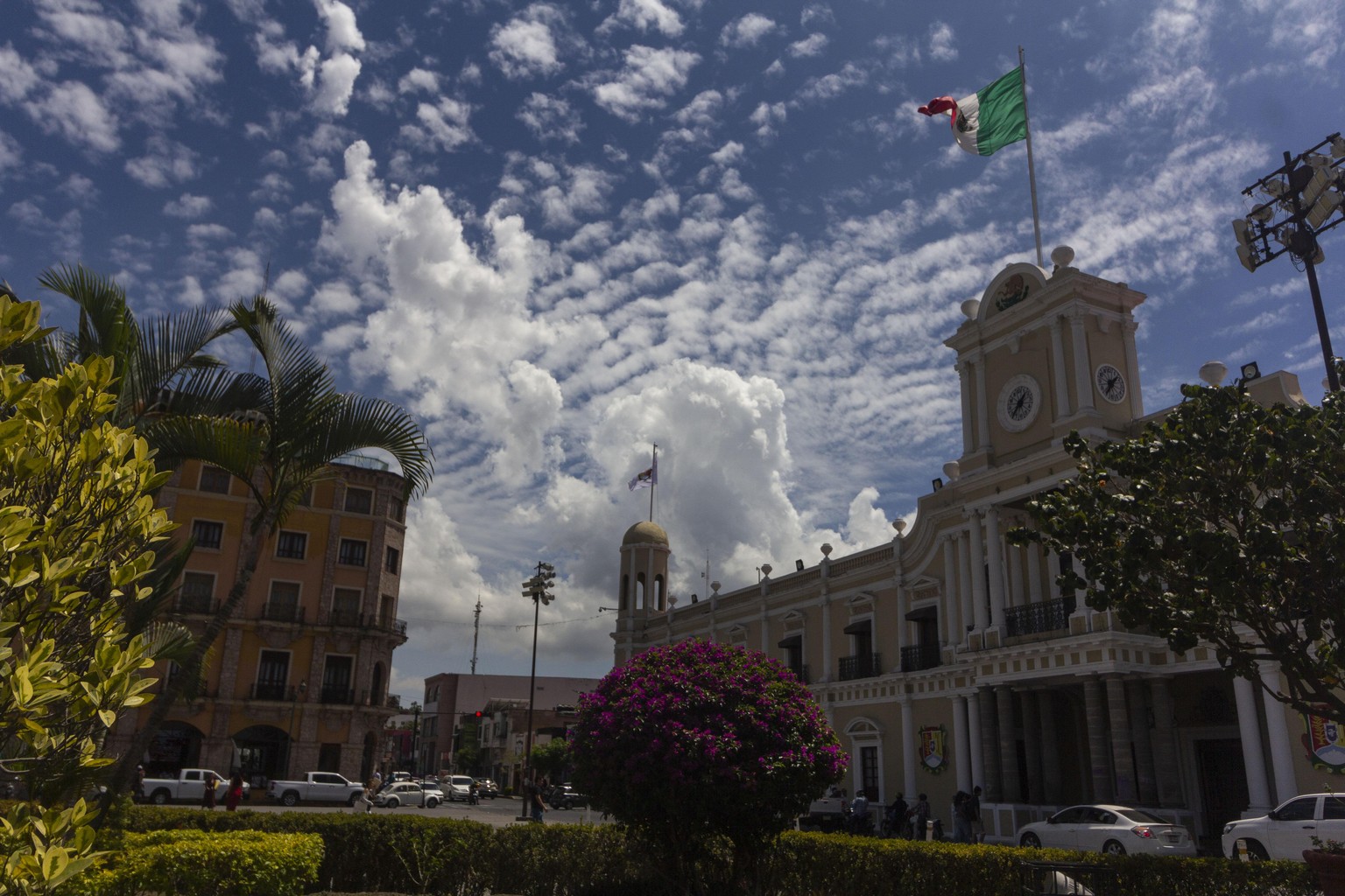 CLOUDS OVER THE PALACE - image 3 - student project
