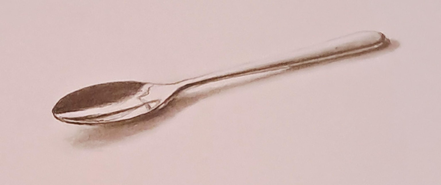 Shiny spoon with graphite shading - image 1 - student project