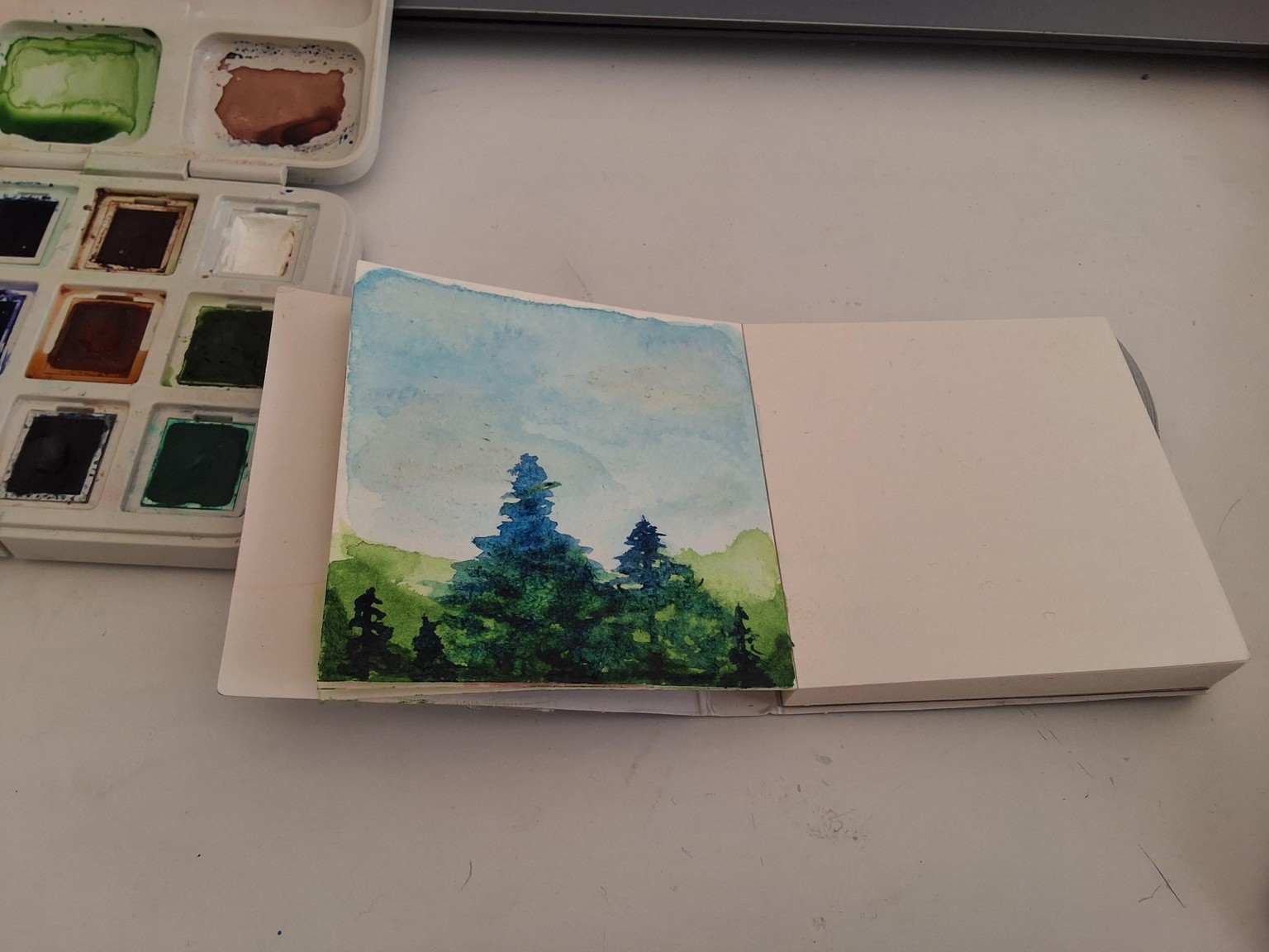 Very little paintings - image 2 - student project