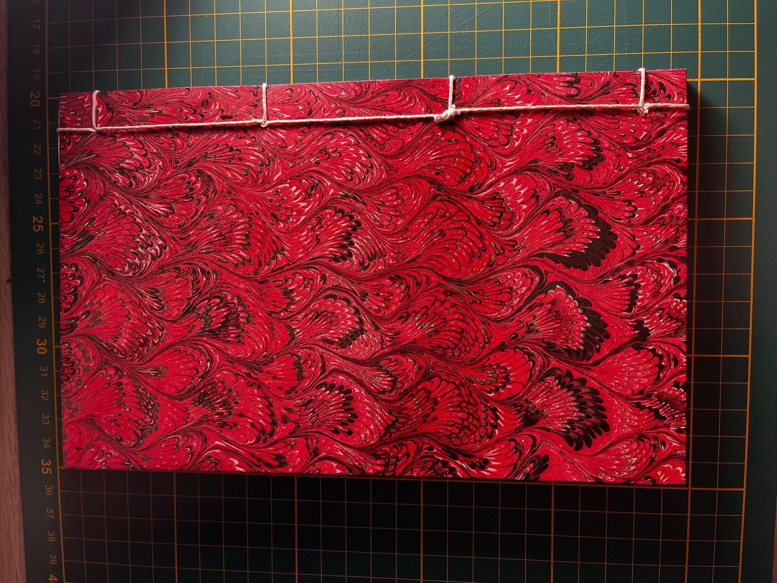 Japanese Binding covered with Florentine marbled paper - image 3 - student project