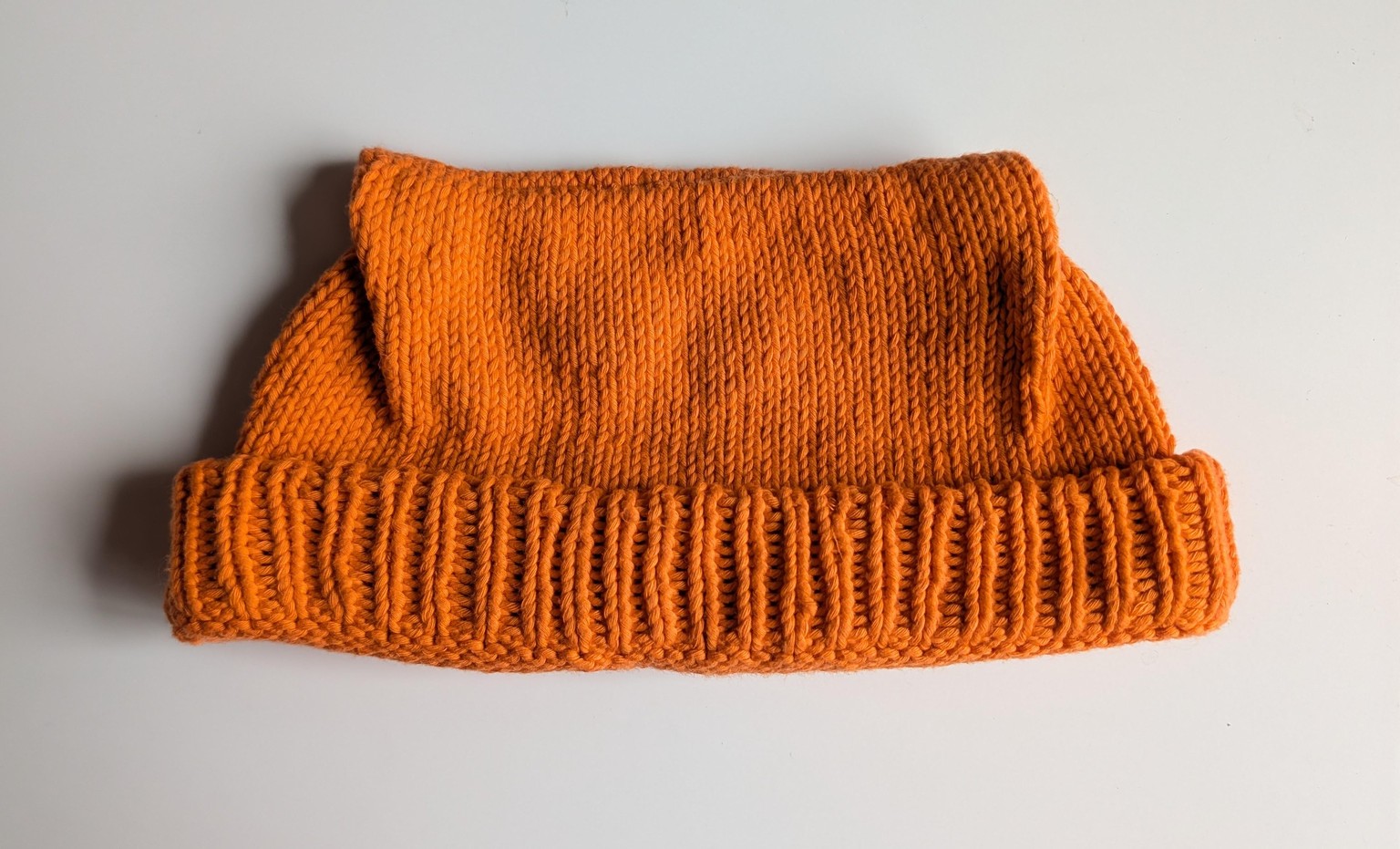 Cowl, Hat, & Phone Sock! - image 3 - student project