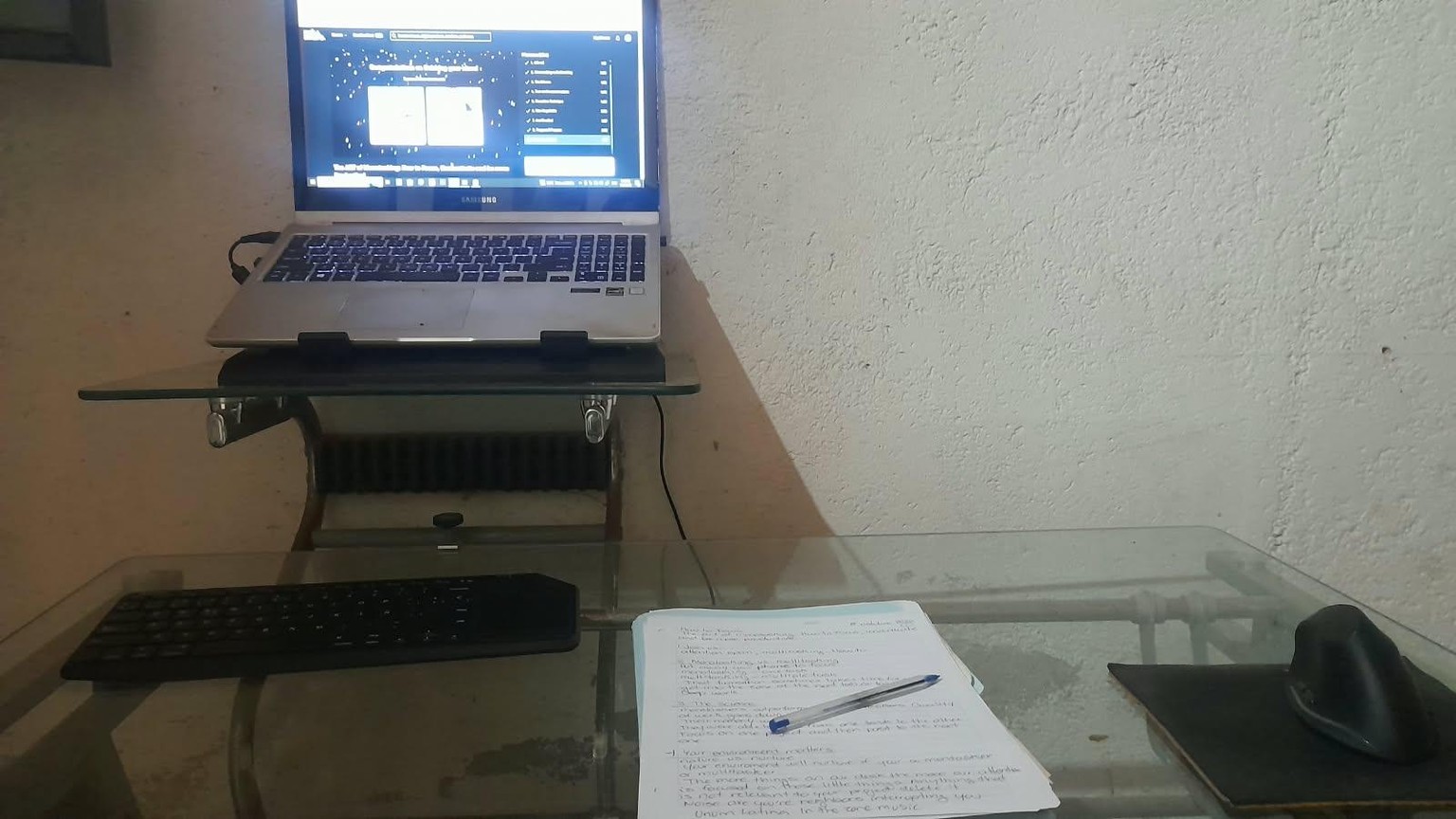 DESK SPACE - image 1 - student project