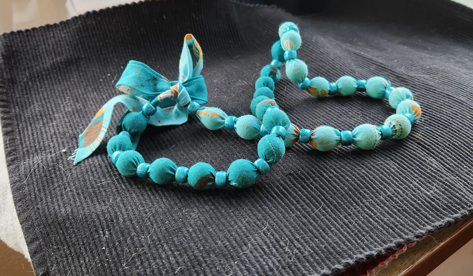 Triadic Color: Necklace - image 2 - student project
