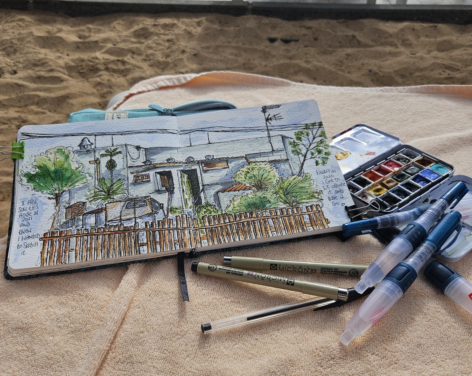 Holiday Sketchbook Adventure - image 3 - student project